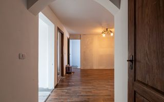 Proprietate cu casa si spatiu comercial+teren 4060 mp Bahna - Poză 23