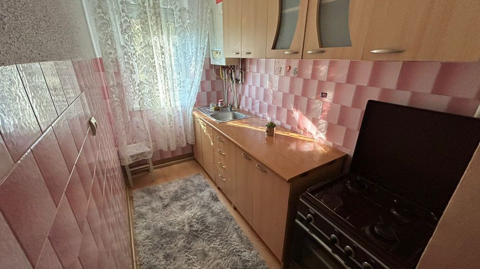 Apartament 2 camere, etaj 2 - Cugir - Poză 6