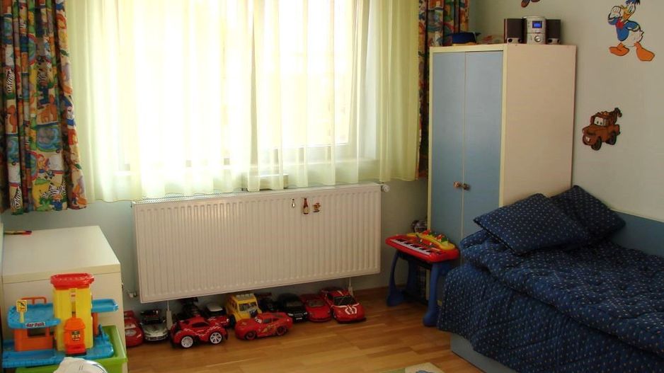 Vanzare vila individuala | 6 camere | Otopeni | Panouri solare - Poză 12