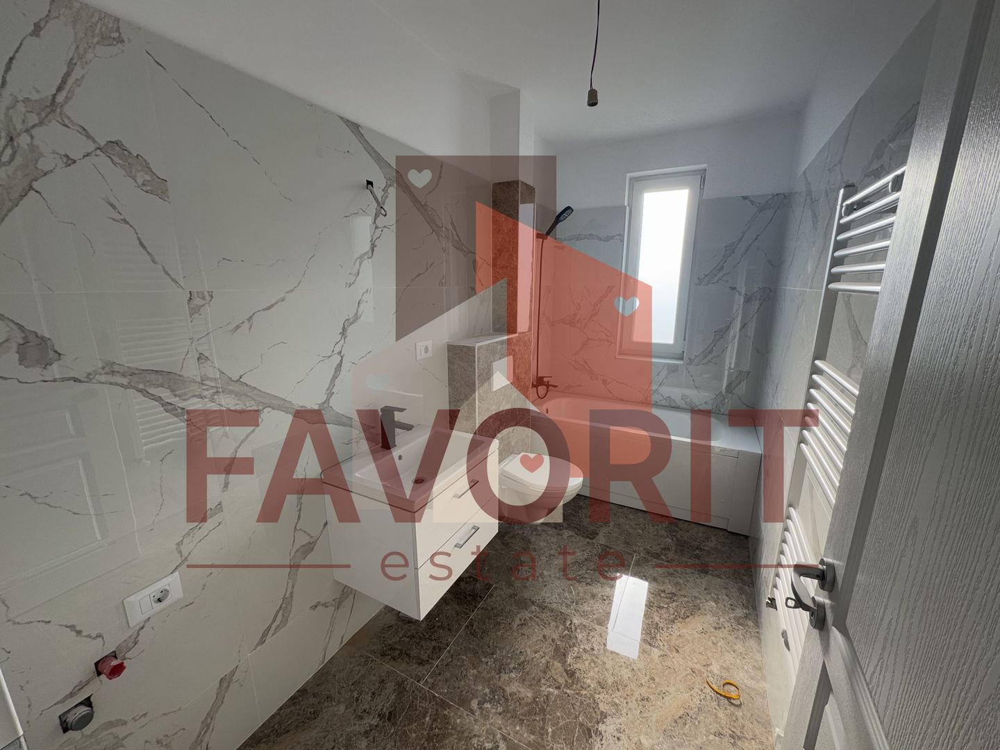 Disponibil imediat. Decomandat. TVA 21% inclus in pret - Poză 8