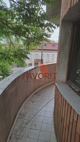 3 camere | etaj 1 | centrala proprie | zona excelenta | - Poză 6