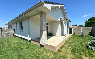 Bucovat-Duplex Parter-Curte Amenajata - Poză 3