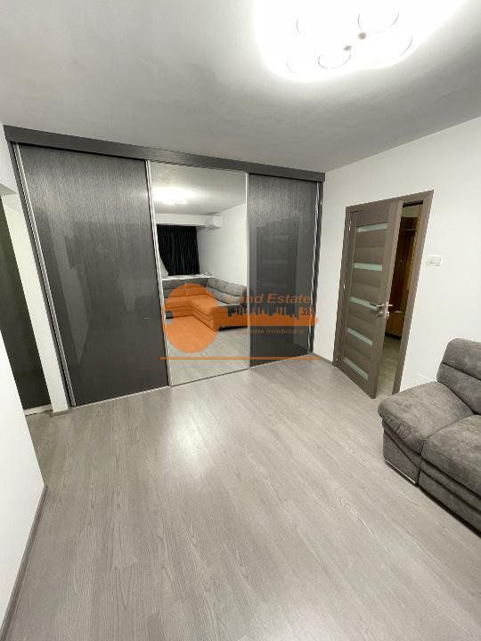3 camere CampiaLibertati - Parc Titan - Poză 2