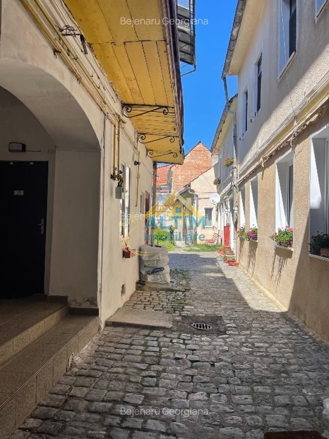 OPORTUNITATE: Garsonieră în Centrul Istoric, Brașov - Poză 8