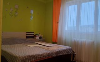 Apartament 4 camere - finisat- lift nou- Zona Lama- Ocazie! - Poză 3