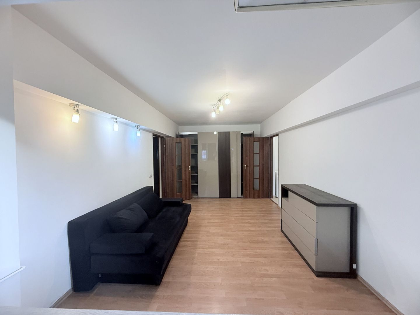 APARTAMENT 2 CAMERE ULTRACENTRAL 13 SEPTEMBRIE BLOC 1994 - Poză 3