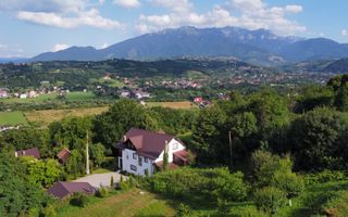 Vilă in Bran cu teren de 28.000 mp și priveliște spectaculoasa - Poză 4