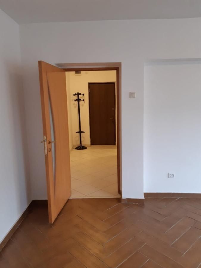 Apartament trei camere nemobilat, Piata Muncii - Poză 4