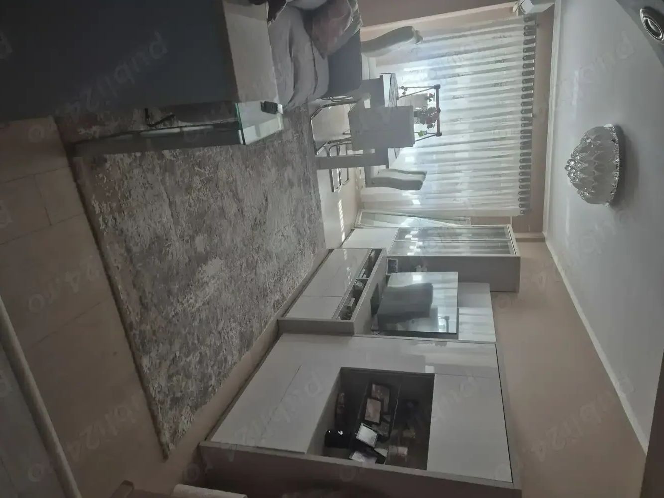 BRASADAS vinde ap 4 cam etaj 1/4 Carpați 2. - Poză 1