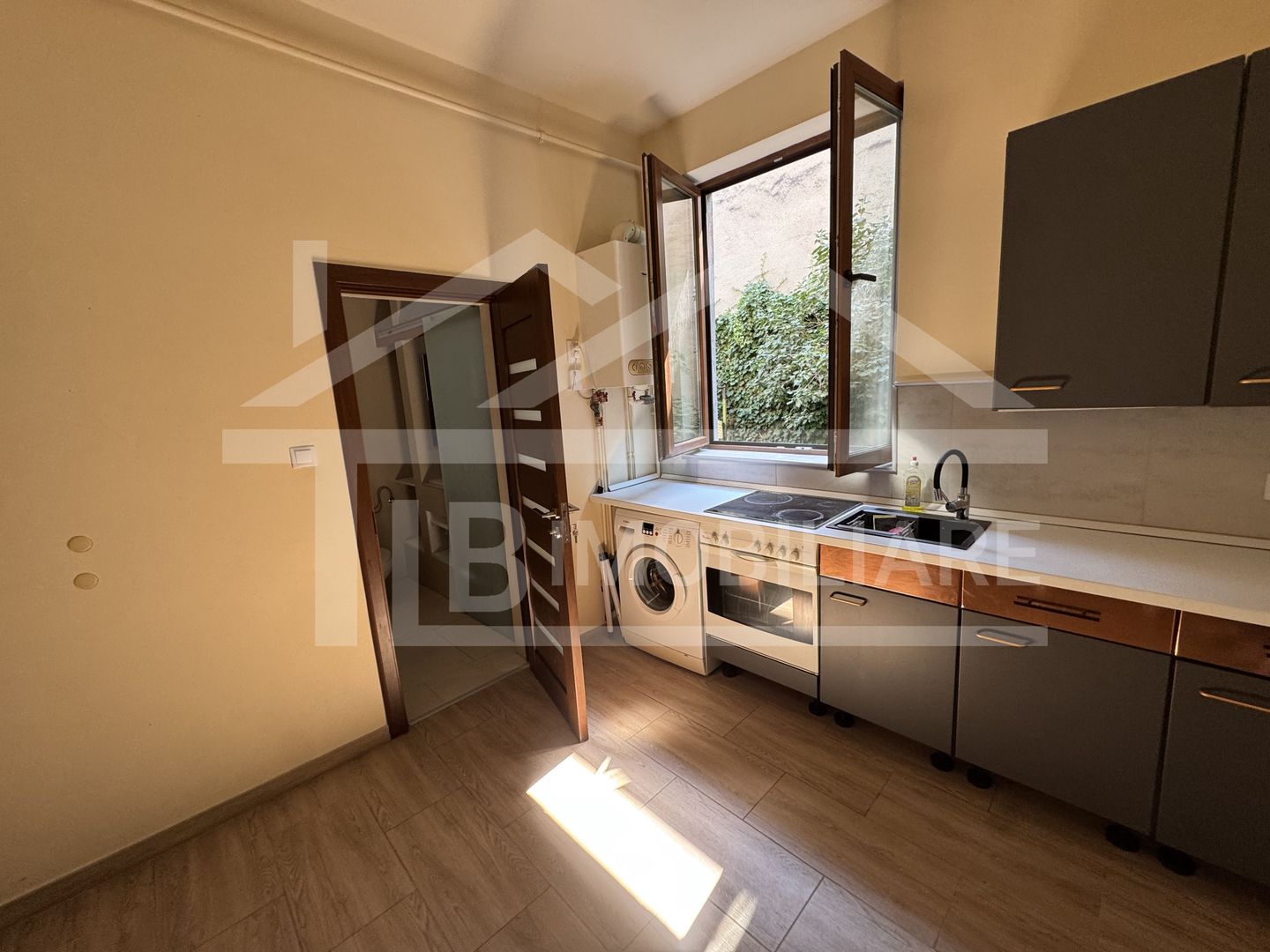 Apartament cu o camera, 40mp, Zona UMFST - Poză 2
