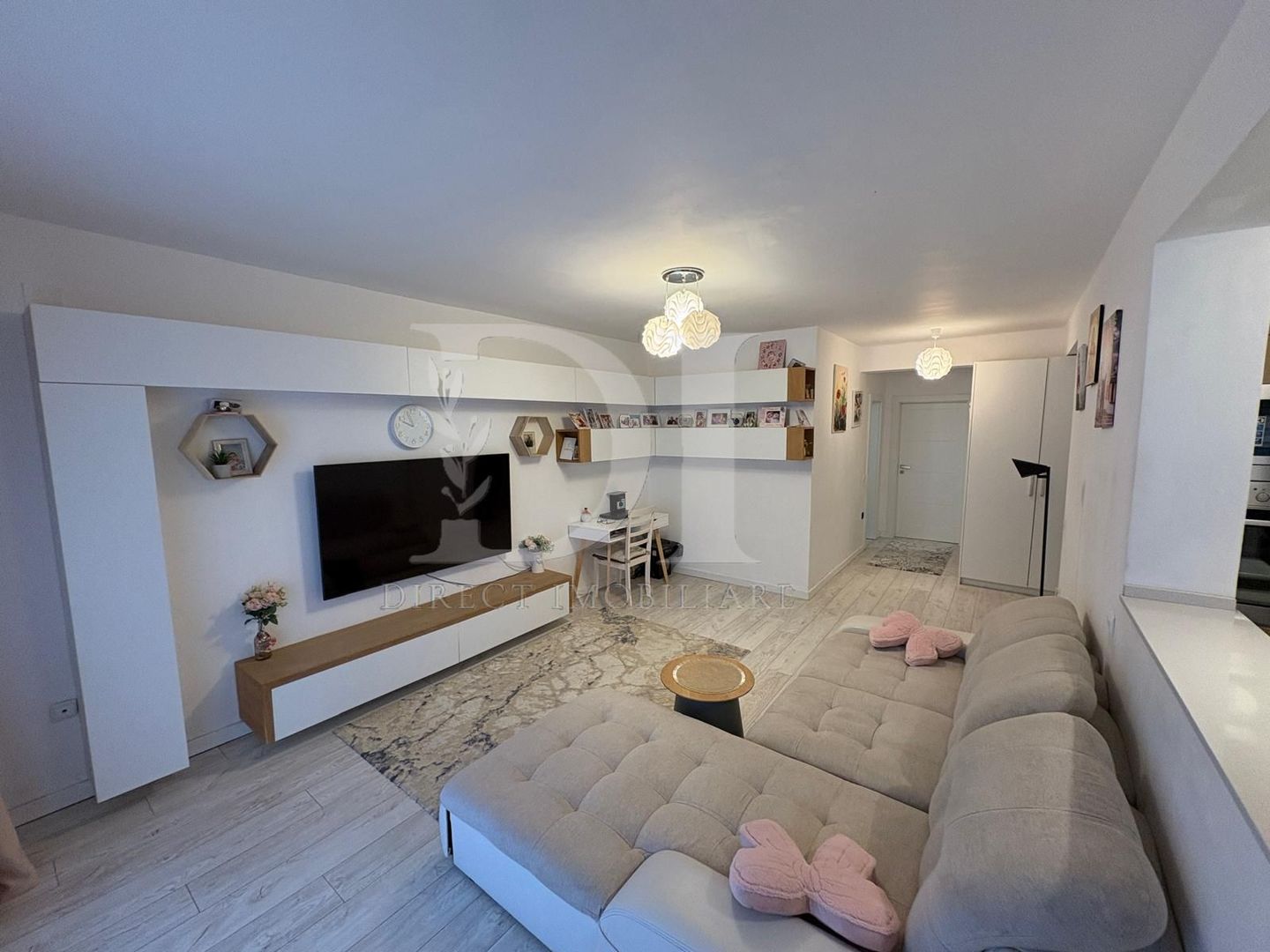 Apartament 2 camere cu balcon și parcare inclusă – Zona Cetății - Poză 2