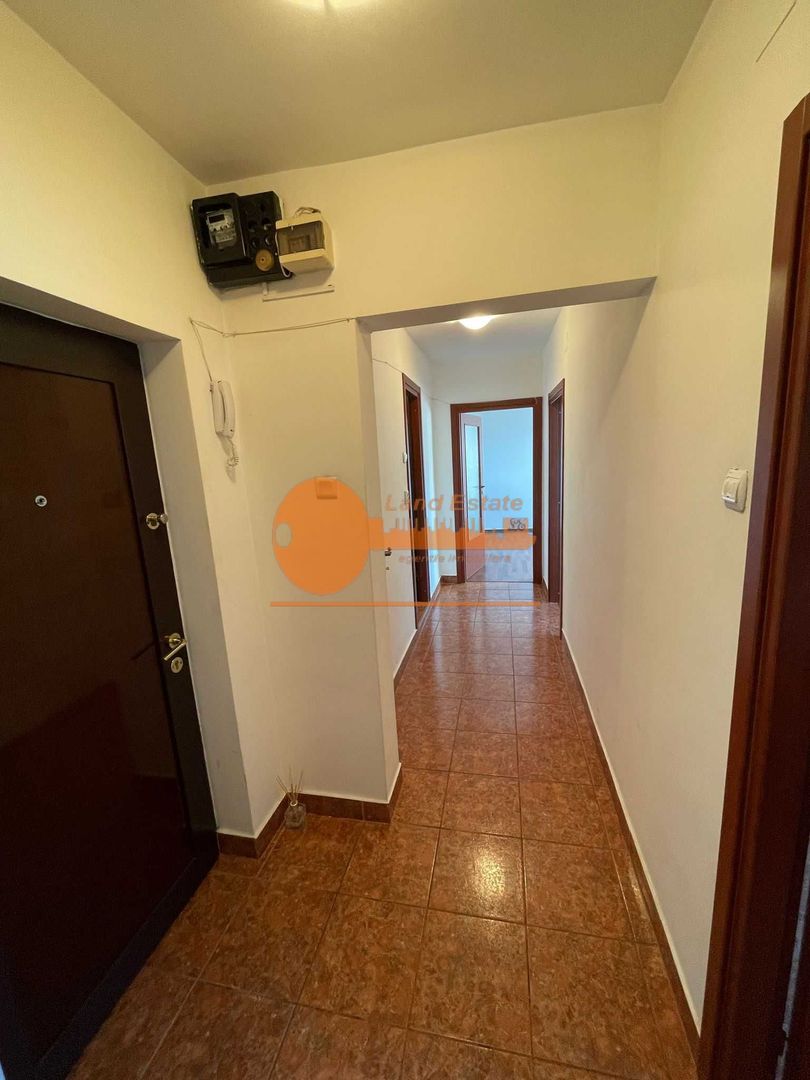 Apartament 2 camere – vedere liberă către Piața Victoriei - Poză 5