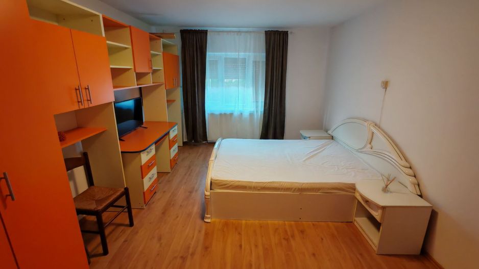 Ofer spre închiriere, pe termelung, apartament 2 camere, etaj 1n - Poză 2