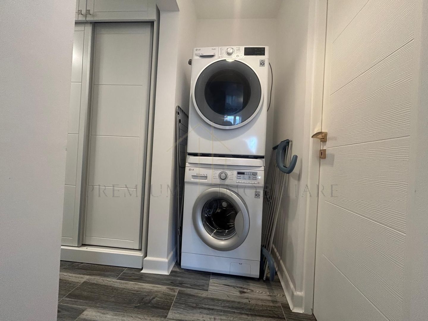 Apartament 2 camere decomandat, complet renovat, etaj 3/4,zona de sus - Poză 12