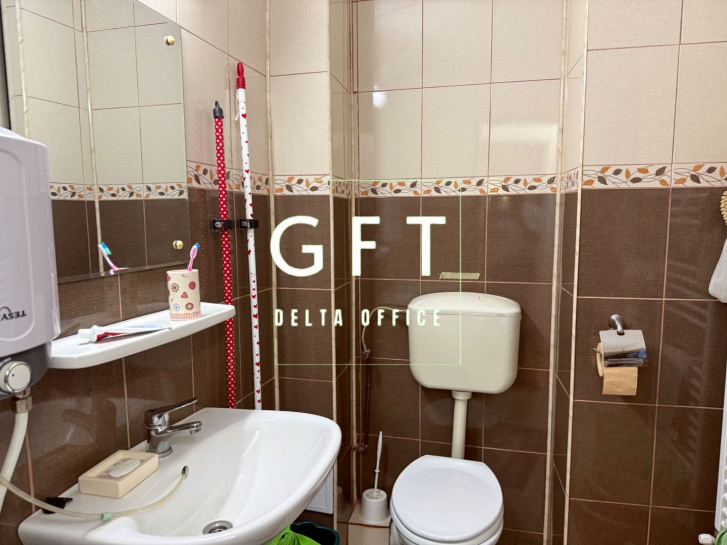Apartament 4 camere, Et. 1 - Zona Sud , Str. Imparatul Traian - Poză 16