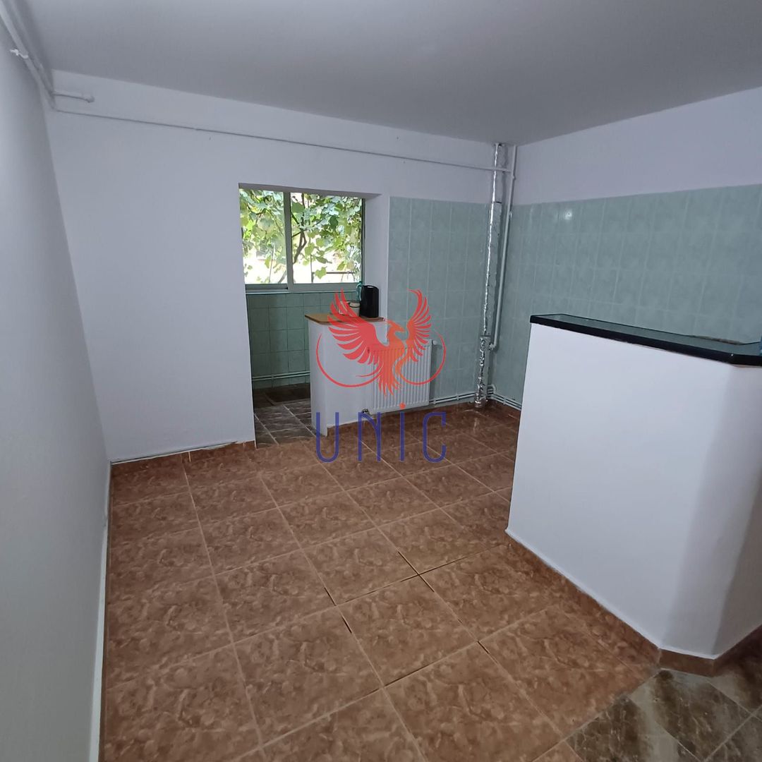 Apartament 3 camere, Rovine zona postei, Et P/4 - Poză 4