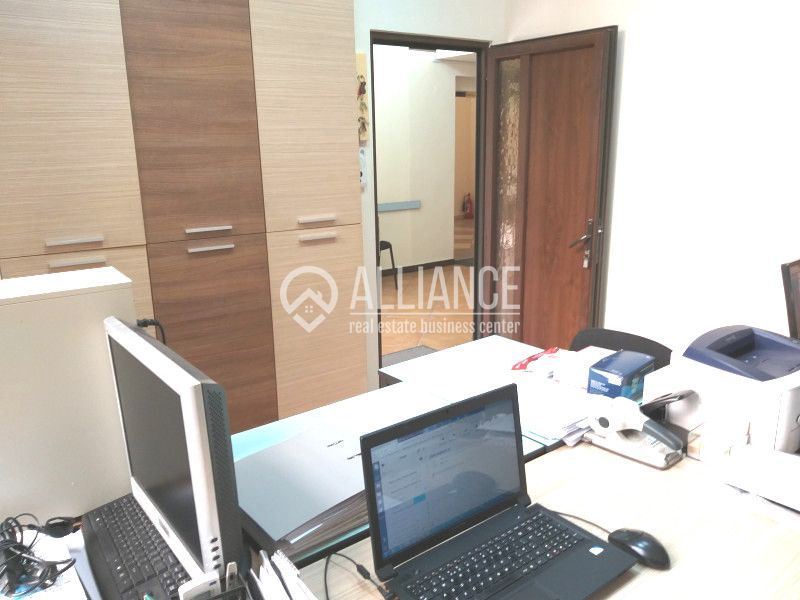 BALADA NEJ(COD03)-Birouri cu suprafete mici, medii si parcare! - Poză 57