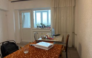Apartament spatios cu trei camere, Aparatorii Patriei, 124.000€