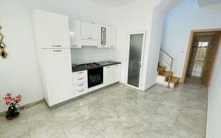Casa  de vanzare tip duplex 5 camere Cioplani - Poză 12