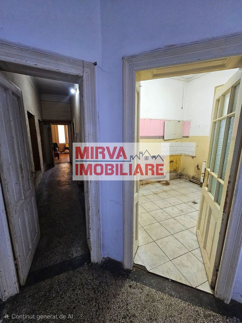 Casă cu arhitectură interbelică, 5 camere, teren 409 mp – Central - Poză 43
