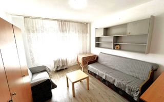 Camera -Garsoniera -24mp -Tractorul -etaj 2-Baie si bucatarie proprie - Poză 1