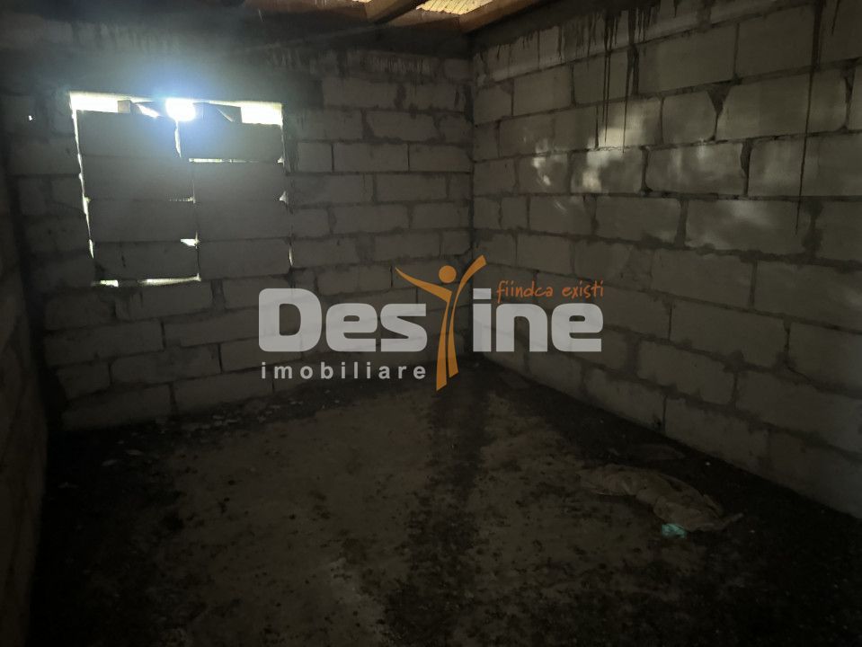 Casa de vanzare 4 camere la rosu Simeria - Poză 6