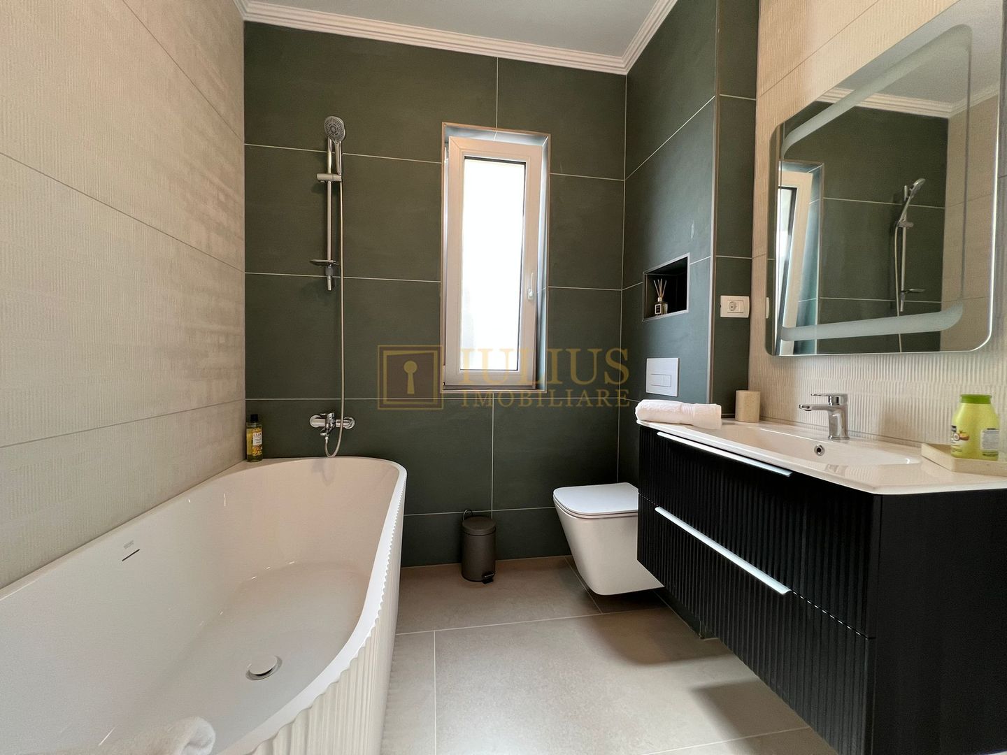 Oferim spre inchiriere in zona M.City Mall - Moșnița Nouă. - Poză 16