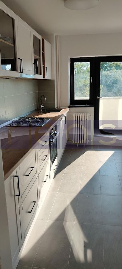 VANZARE APARTAMENT 3 CAMERE RENOVAT DECOMANDAT 90MP UNIRII RADU VODA - Poză 12