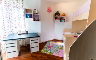 Casă / Vilă cu 6 camere de vânzare în Balotesti - Poză 23