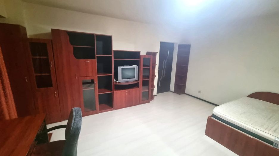 Vanzare Apartament 2 Camere Stradal pe Bd. Mircea Voda - Poză 2