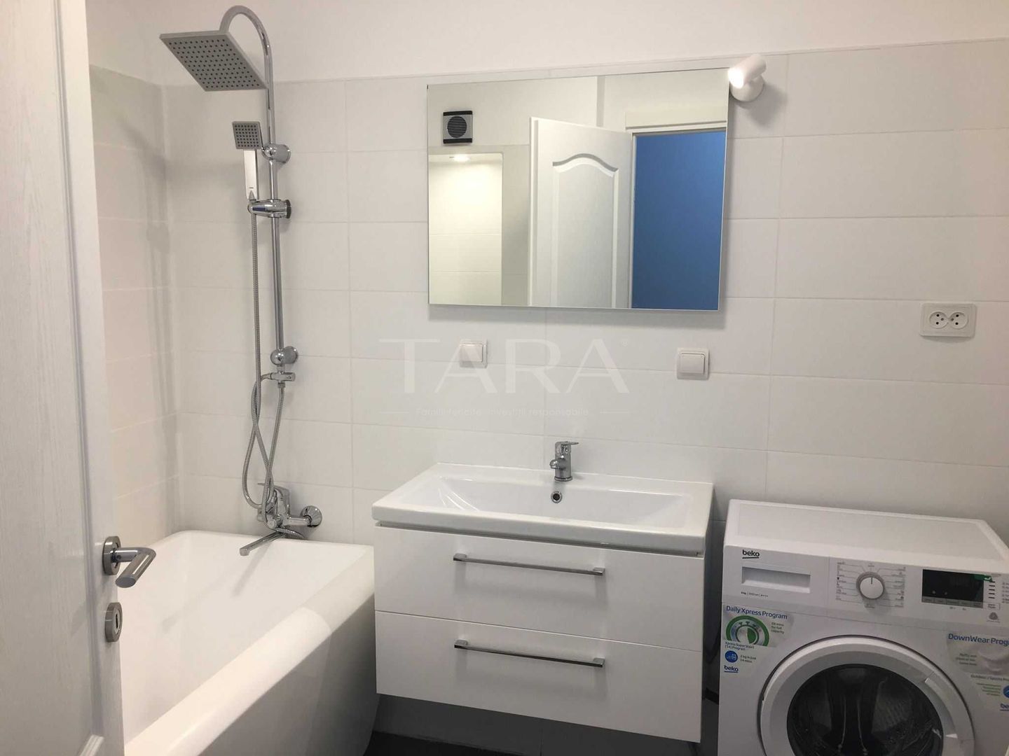 Apartament modern cu 2 camere, terasă generoasă, Iulius Mall – FSEGA. - Poză 6