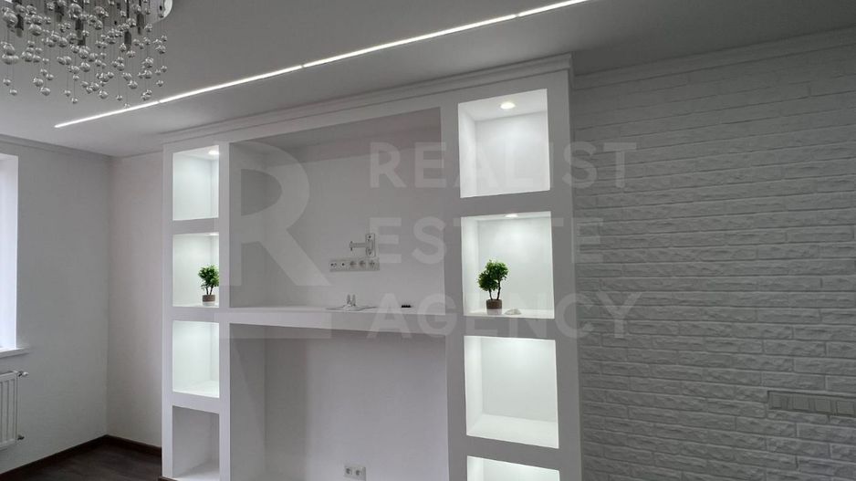 Vânzare, apartament, 2 camerа, str. Mihai Eminescu, Glodeni - Poză 2