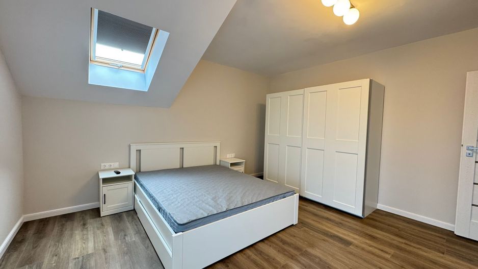 Apartament 3 camere, modern, suprafata generoasa - Poză 16