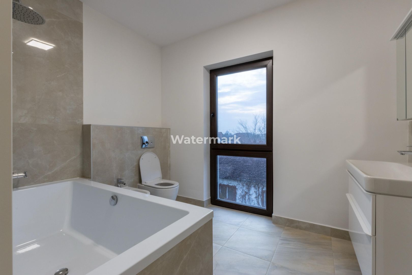 Apartament cu 4 camere de închiriat în zona Alexandru cel Bun - Poză 20