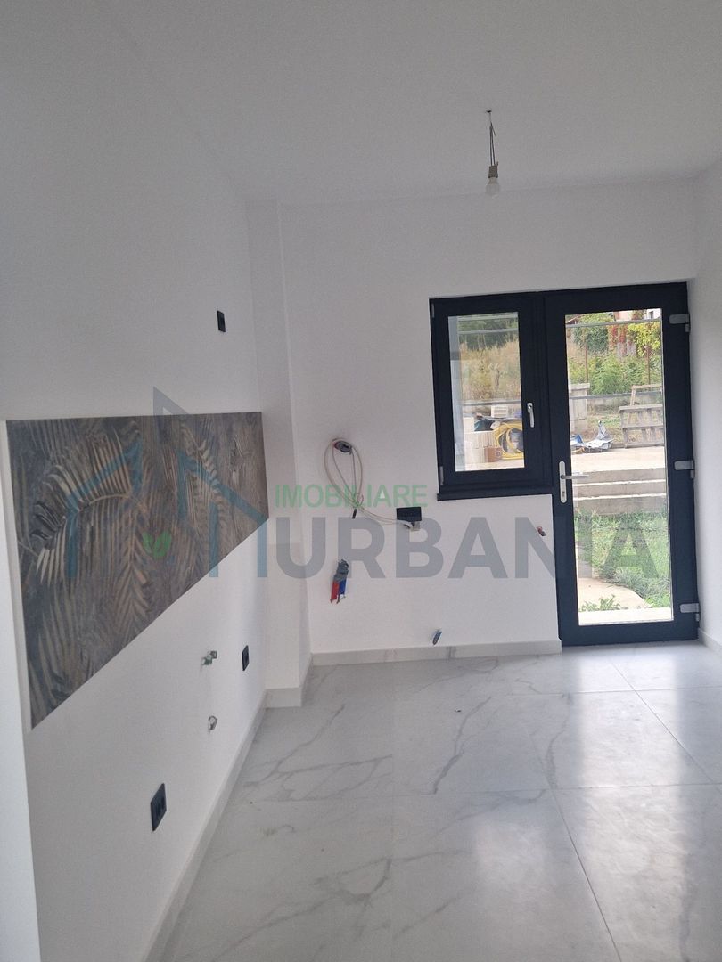 Vilă de vânzare în Dobrovat, 130 mp, P+M, teren 1000 mp - Poză 5