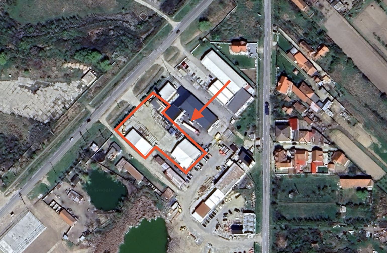 Spatiu industrial cu teren, hala, atelier, apartament, birou - Poză 1