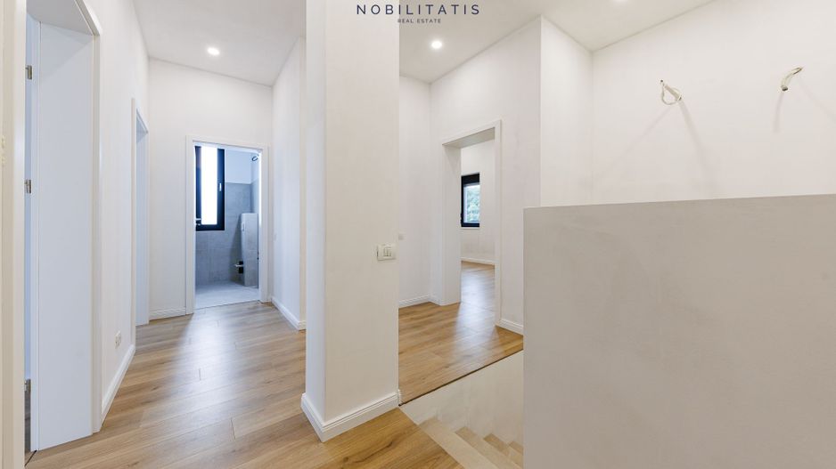 Duplex de vanzare la liziera padurii - 130 mp, 4 bai & 4 dormitoare - Poză 22