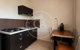 Apartament cu 3 camere de vânzare în zona Rogerius, Oradea - Poză 6