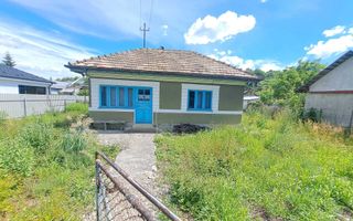 Casă cu teren de 721 mp în Iași, Șoseaua Bucium - Poză 2