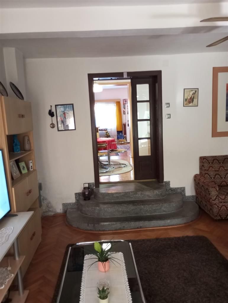 de vanzare casa mare  zona Brancoveanu suprafata utile 350 mp - Poză 26