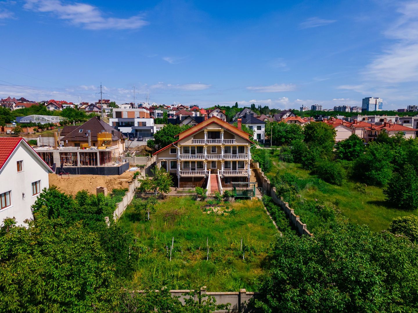 Casă în 4 nivele, amplasat pe strada Chicago, Stăuceni. - Poză 5