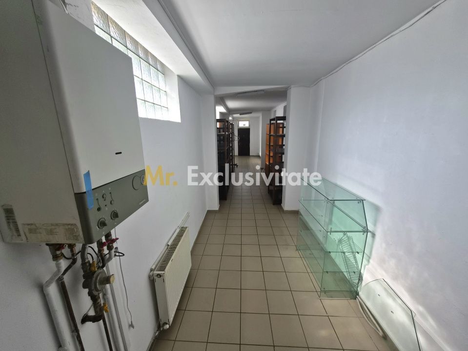 Spațiu comercial de închiriat- lângă spitalul Municipal Curtea de Argeș - Poză 4