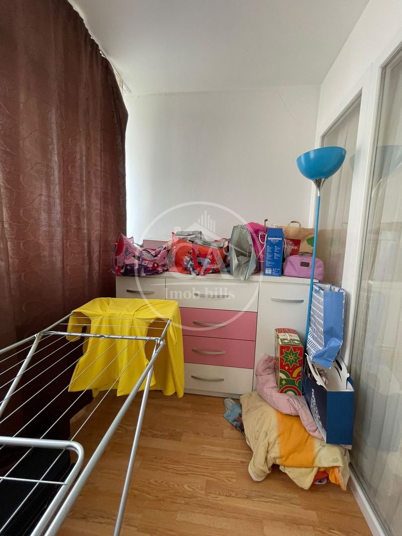 Apartament cu 3 camere de vanzare în Zona Nufărul, Oradea - Poză 13