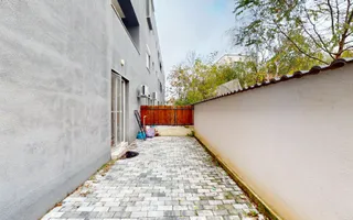 Titan Grigorescu 2 camere curte proprie super pret - Poză 12