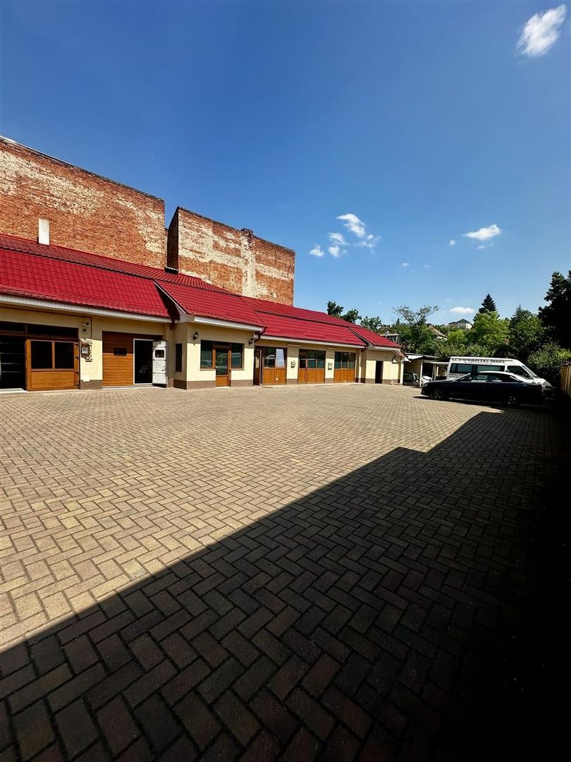 Spatiu comercial cu parcare magazinul Crisul - Poză 1