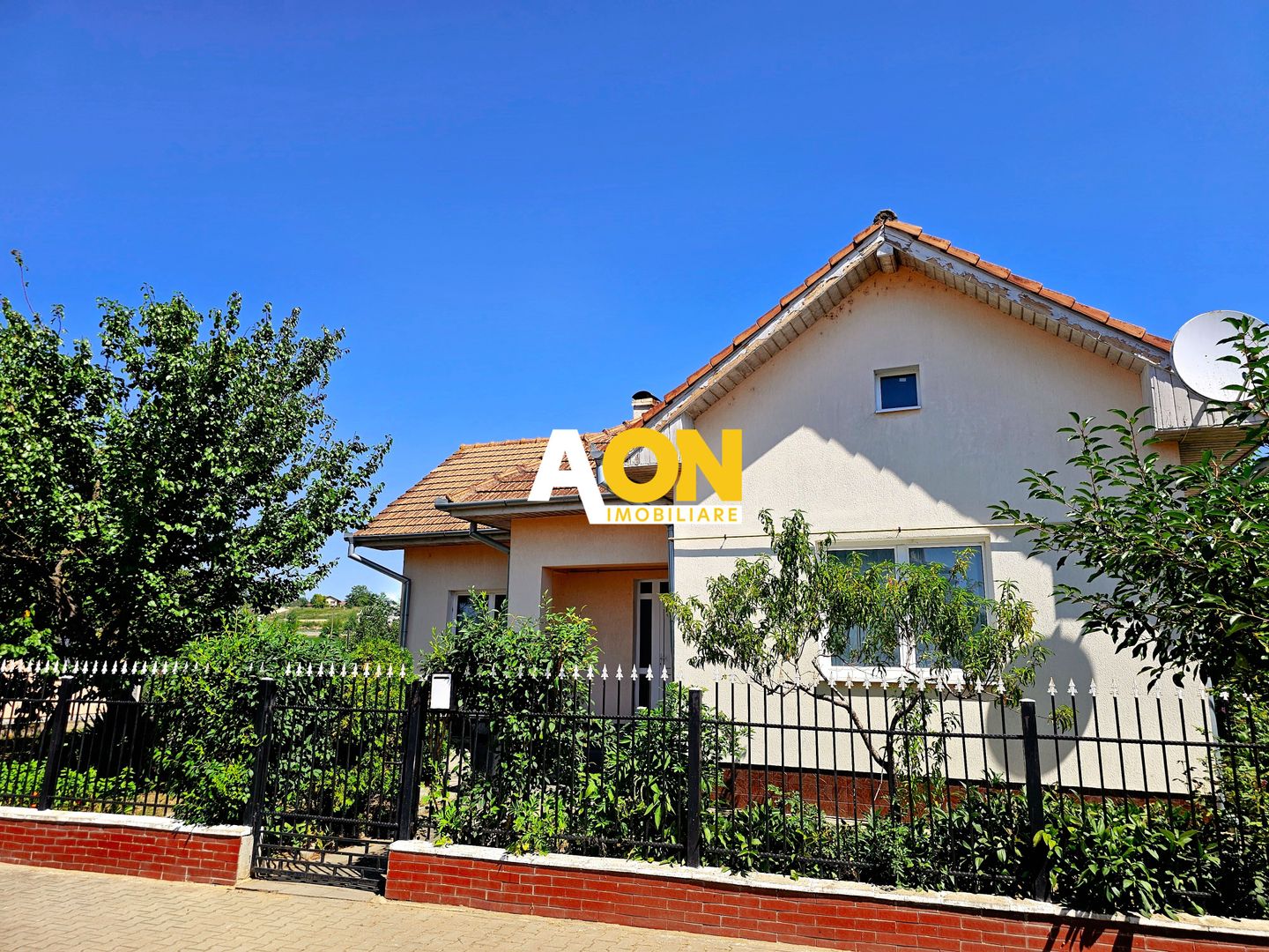 Casa 3 camere, 810 mp, cartier Recea - Poză 2