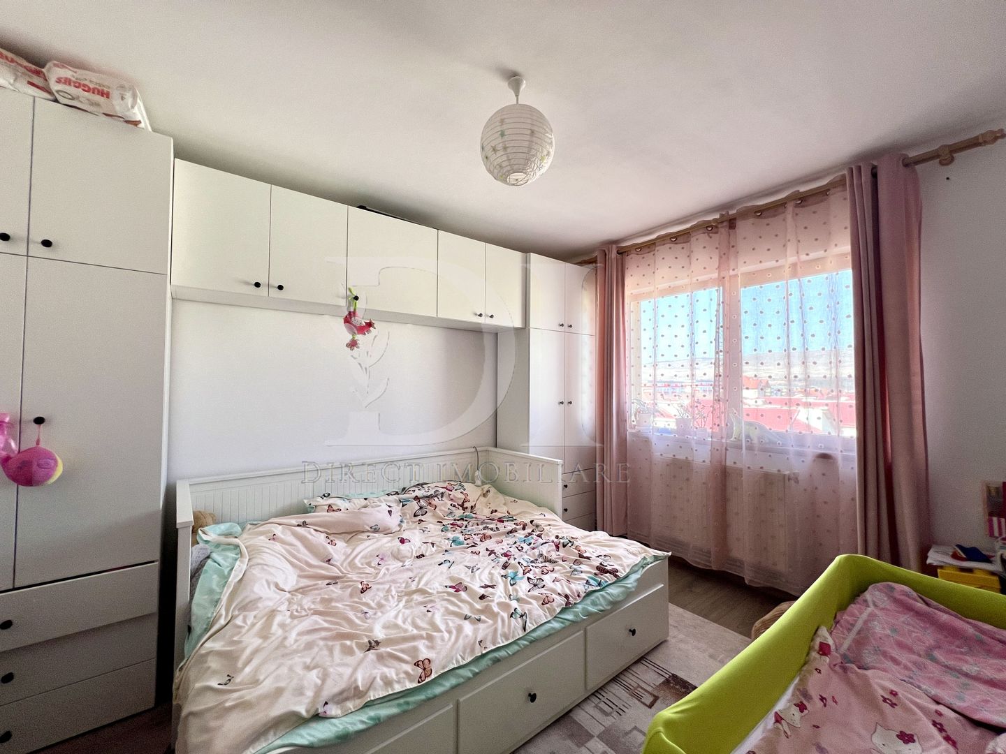 Apartament trei camere / Parcare / Zona Terra - Poză 1
