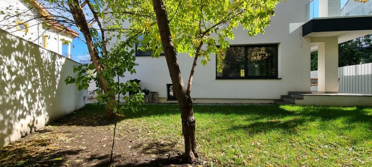 Casă spectaculoasă – 314 mp utili, cramă, terase, 7 camere, teren 432 mp - Poză 4