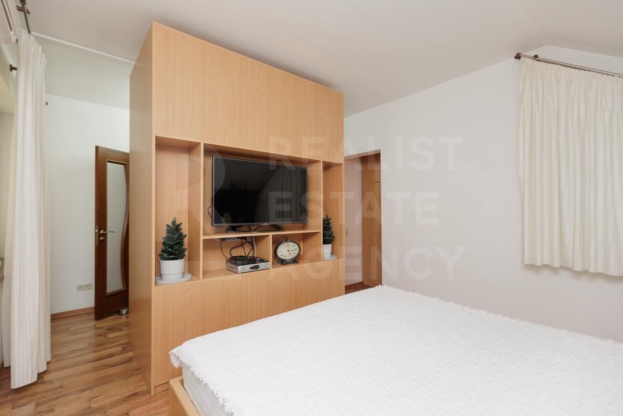 Vânzare, penthouse cu suprafața de 227 mp, str. Romană, Ungheni - Poză 21
