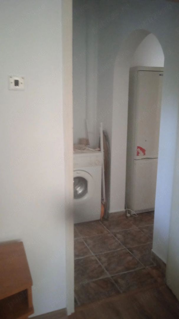 De inchiriat apartament cu 2 camere, Micro 20, 350 Euro - Poză 2